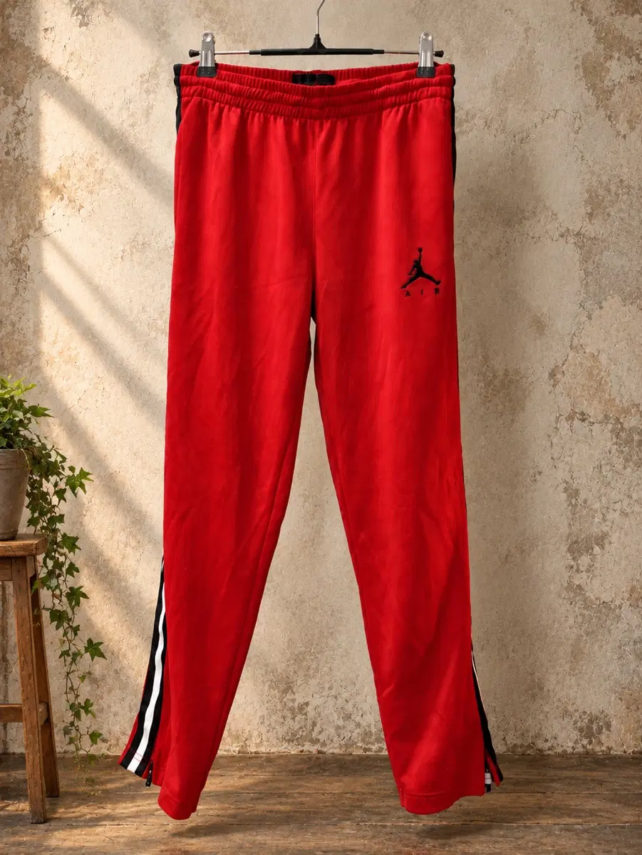 NIKE JORDAN AIR JUNIOR Track Pants / 나이키 조던 에어 주니어 트랙팬츠