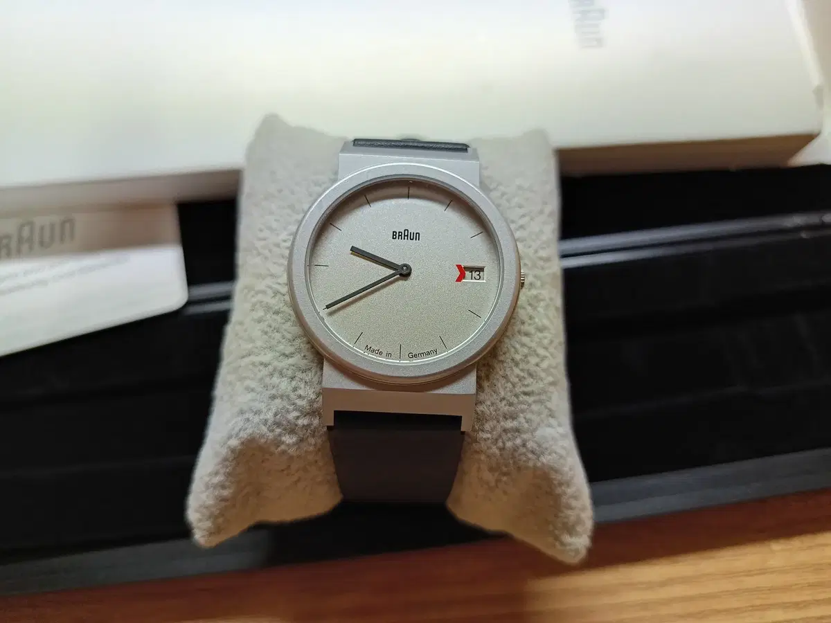 브라운 AW50 쿼츠 시계 판매