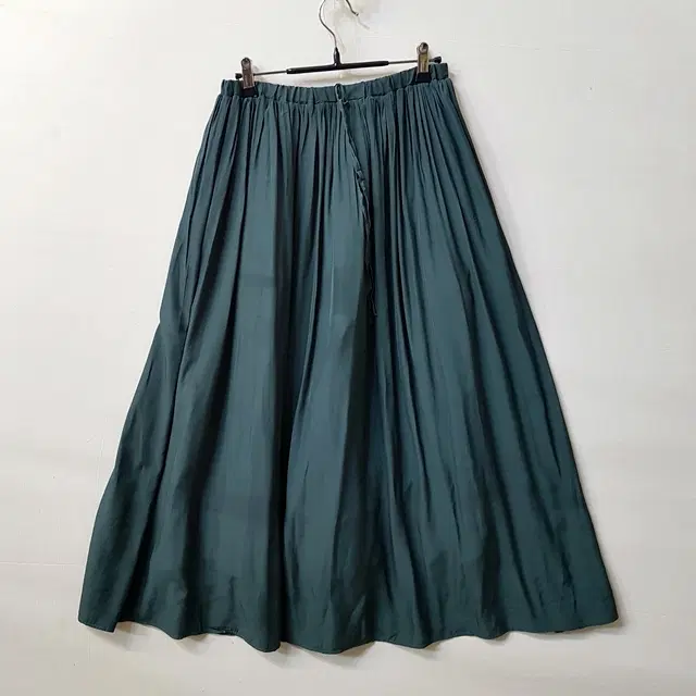 GLACIER 밴딩 스커트 딥그린