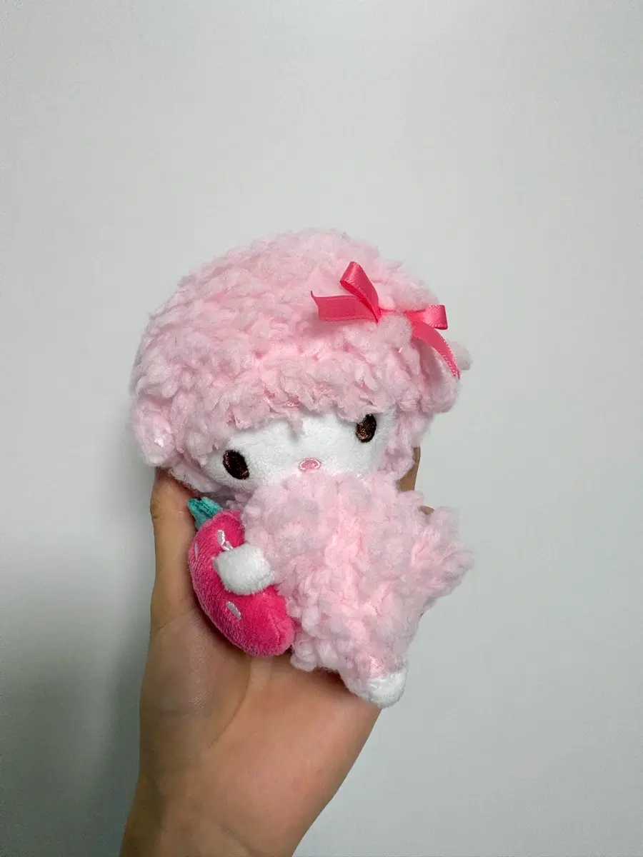 산리오 피아노 딸기 키링