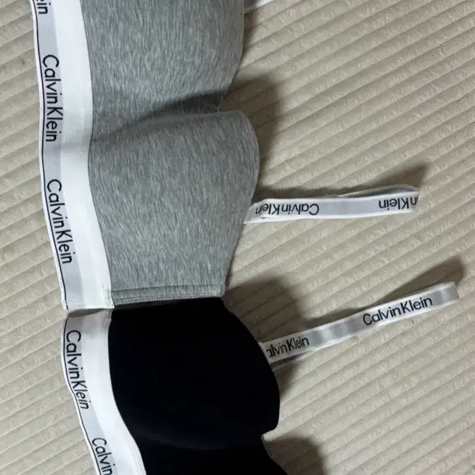 새상품 캘빈클라인 브라탑 그레이/블랙 세트판매