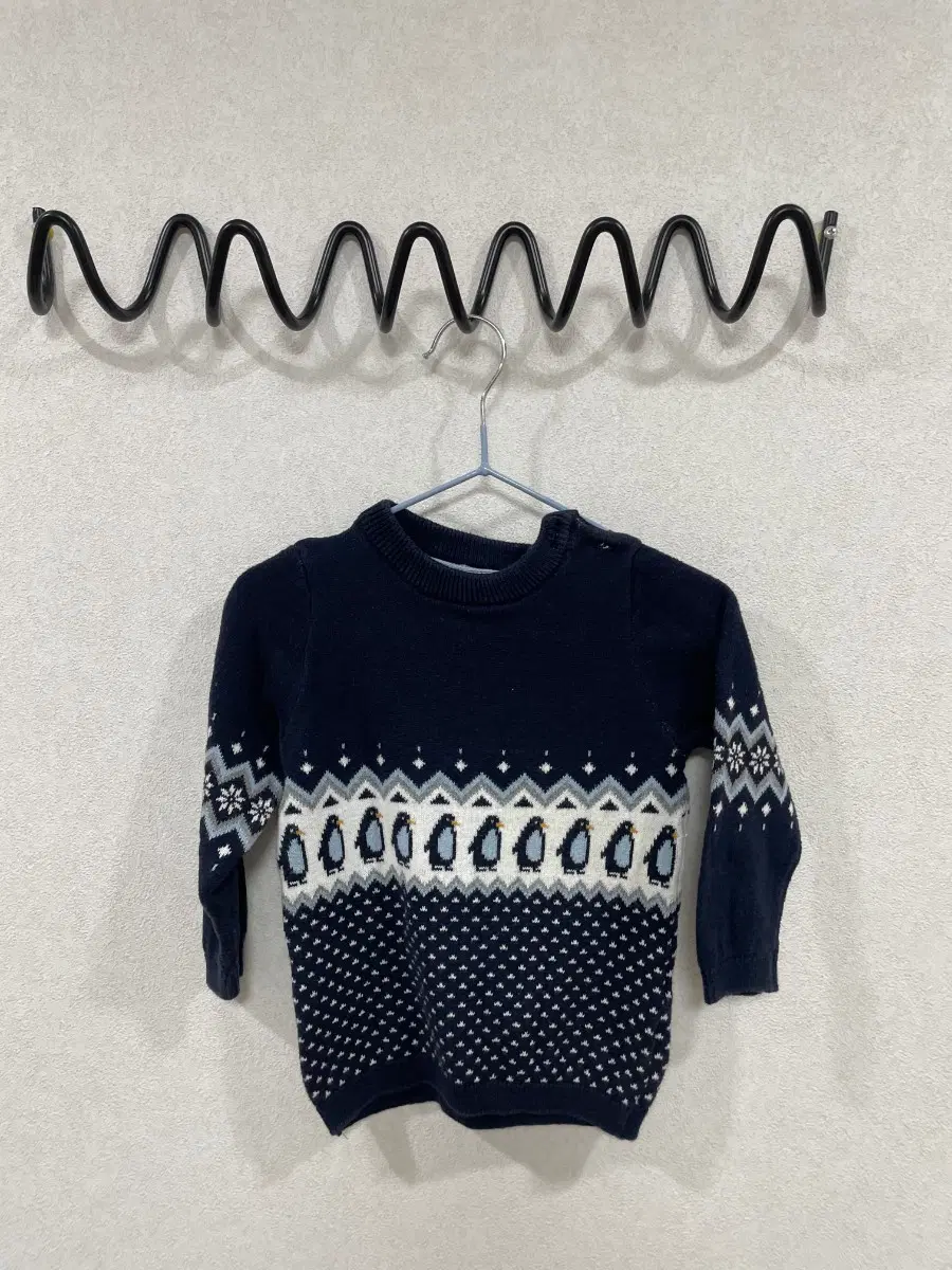 H&M 펭귄 패턴 니트 12-18m(90)