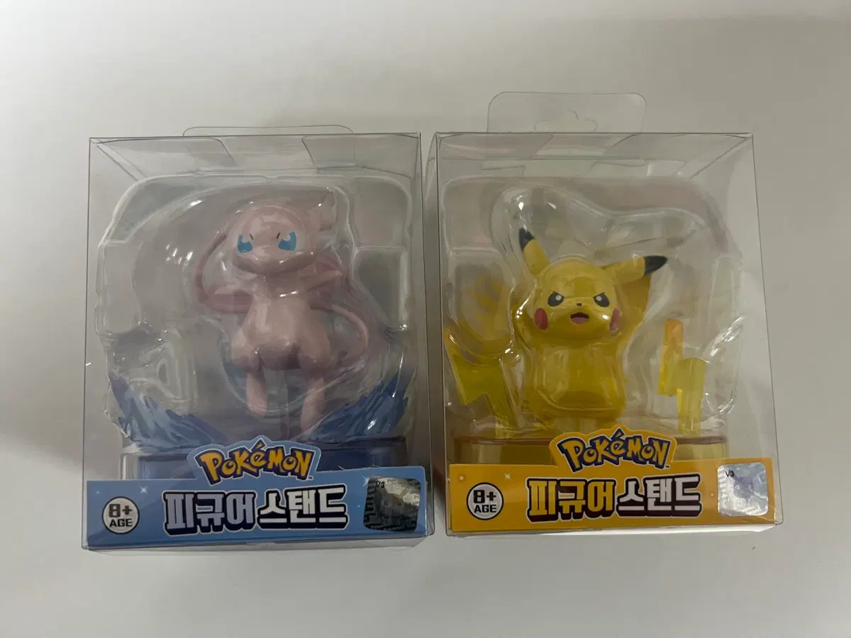 포켓몬스터 피규어 스탠드 (뮤/피카츄)