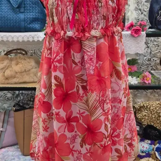 CECIL MCBEE 세실맥비 쉬폰 슬리브리스 롱블라우스 44 55