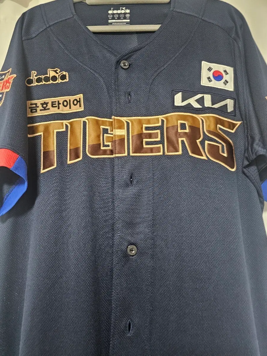 기아 22 광복절 유니폼 2XL 노마킹 김선빈 마킹지 포함 팝니다