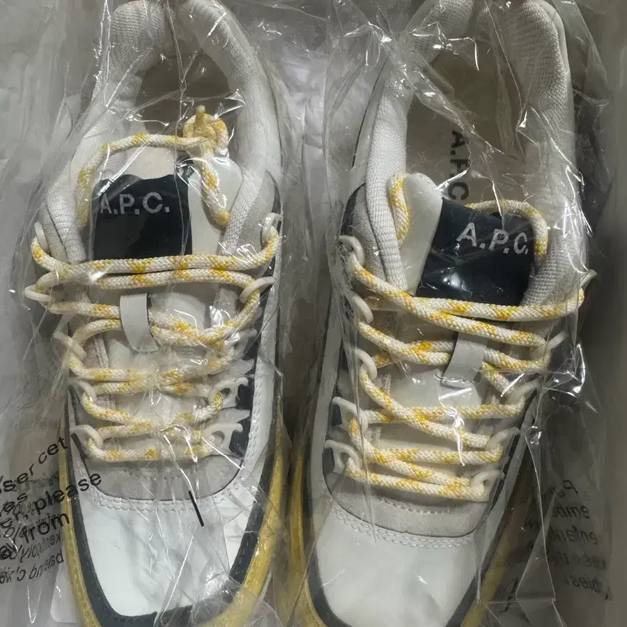 아페쎄 APC 스니커즈