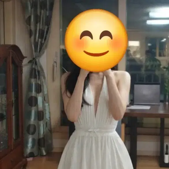 화이트 플레어 원피스