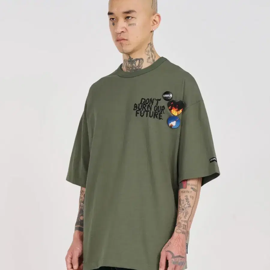 (XL) 아조바이아조 DBOF Back Logo T-shirt [KHAKI]
