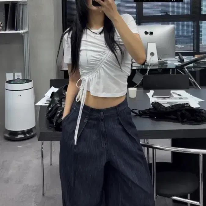 트리밍버드 셔링 웨이브 디테일 크롭 티셔츠