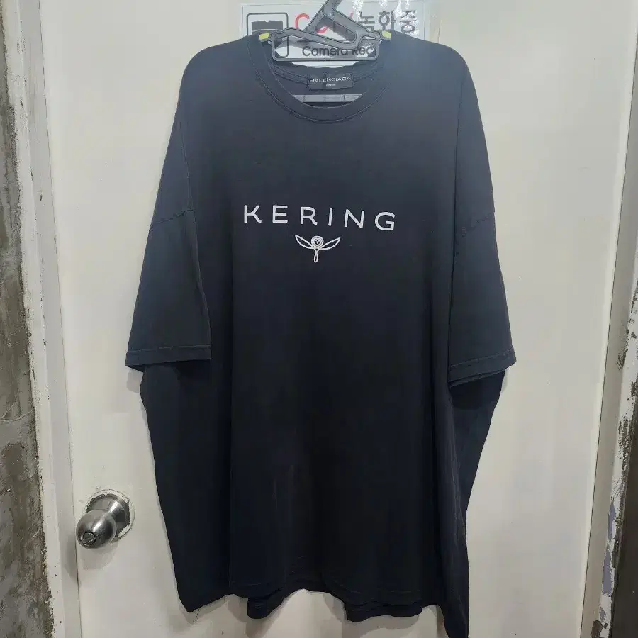 KERING 반팔 오버핏티셔츠 블랙