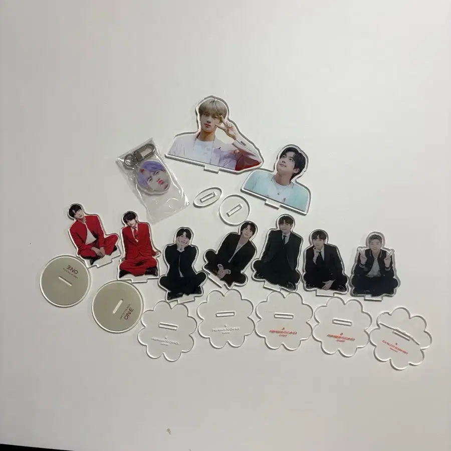 방탄 bts 퍼투댄 맵옵솔 온콘 콘서트 아크릴스탠드 석진 진 jin 태형 뷔 v 남준 알엠 rm 굿즈