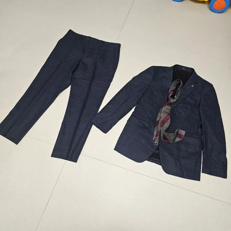 브루노바피 남성 정장 세트 상의 100 바지 34