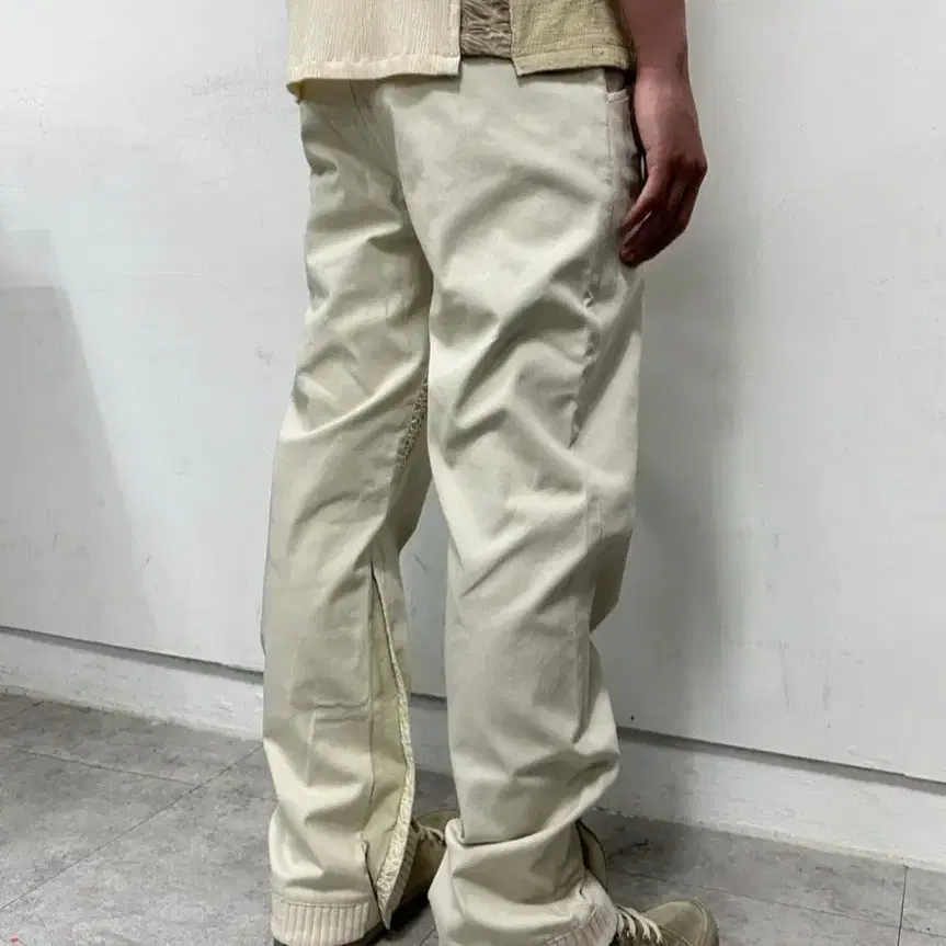 Xlim ep.3 02 trousers ivory 트라우저 아이보리 엑슬림