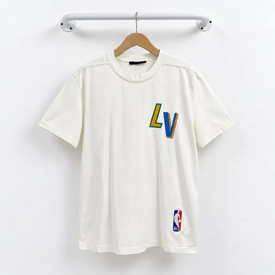 루이비통 NBA 반팔 티셔츠 XL