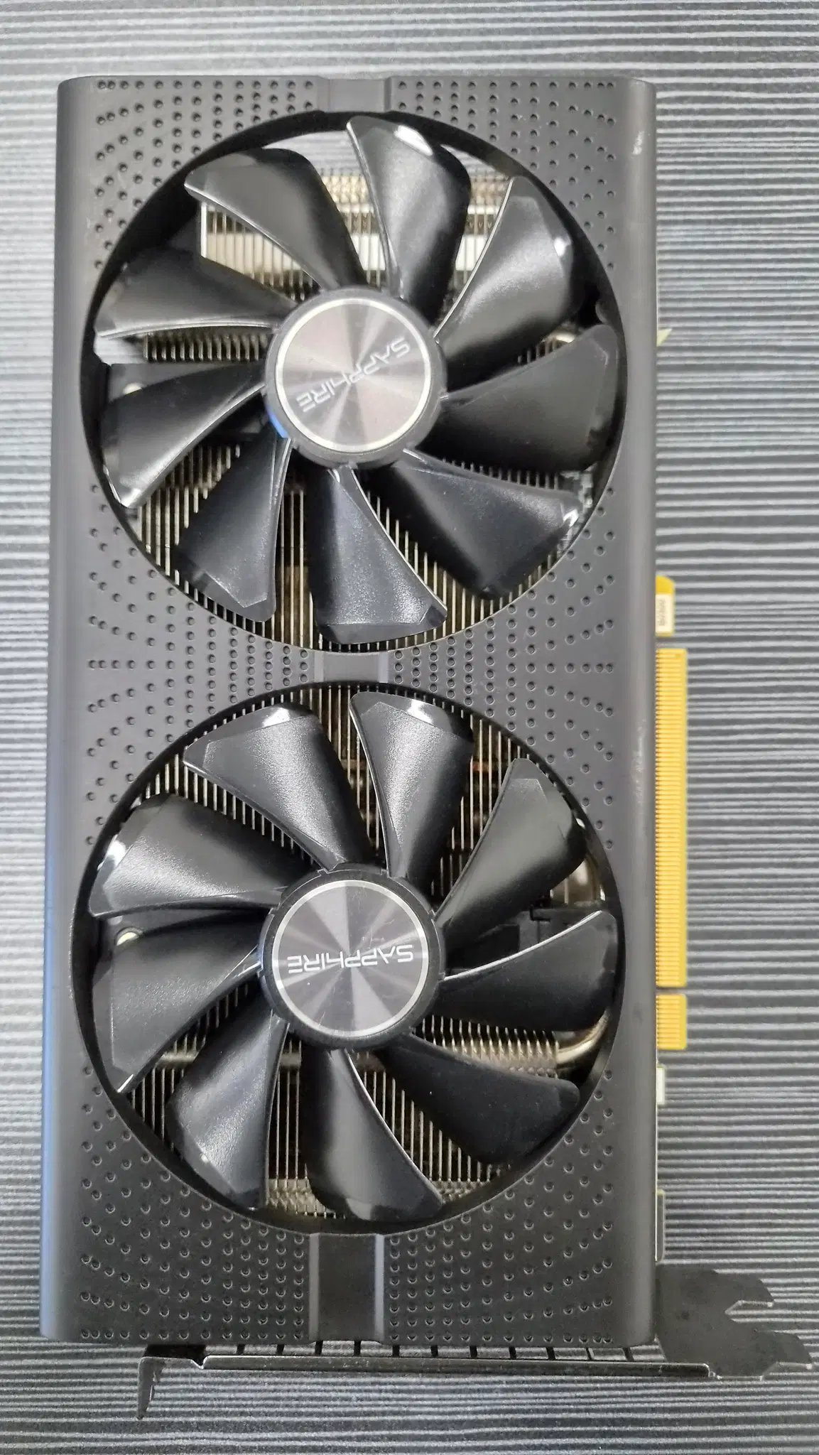 [무료배송] 가성비 게이밍 대명사 사파이어 라데온 RX 570 펄스 4G 정상작동 판매