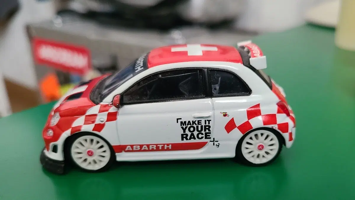 Bburago 1/43 Abarth 500