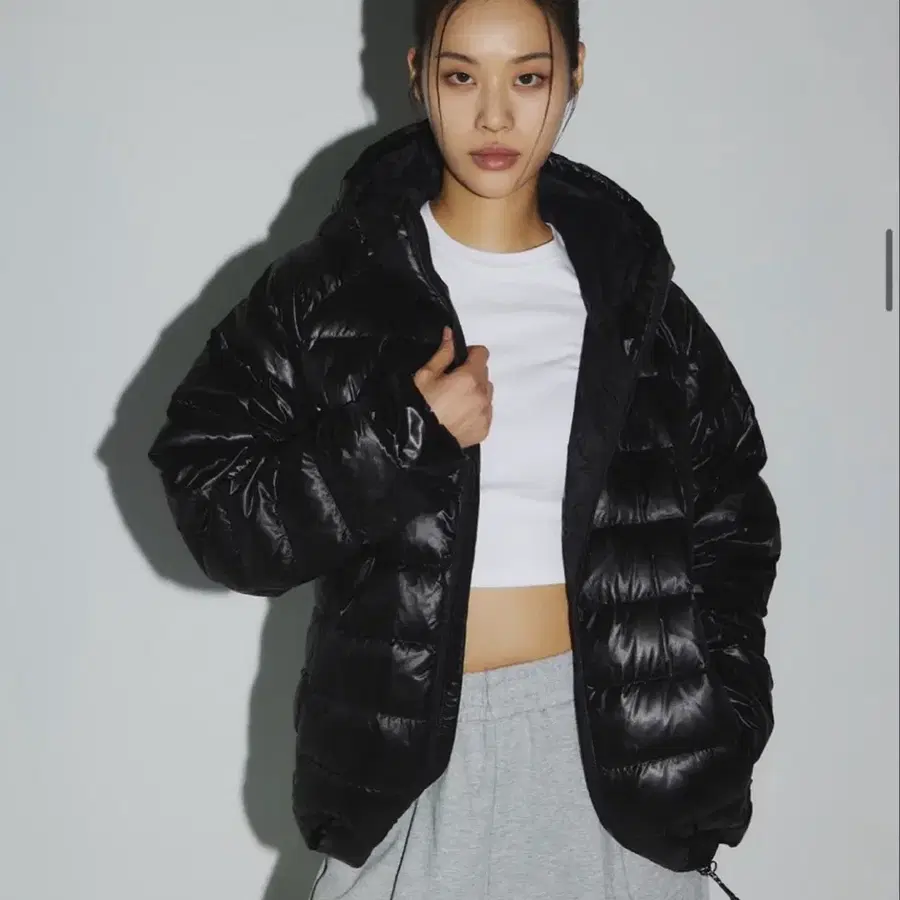 무신사 경량패딩 M
