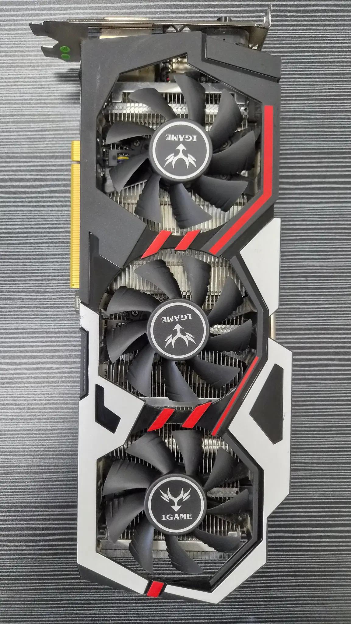 [무료배송] 3팬 게이밍 명작 컬러풀 iGAME 지포스 GTX 1070 Vulcan U 8G 판매