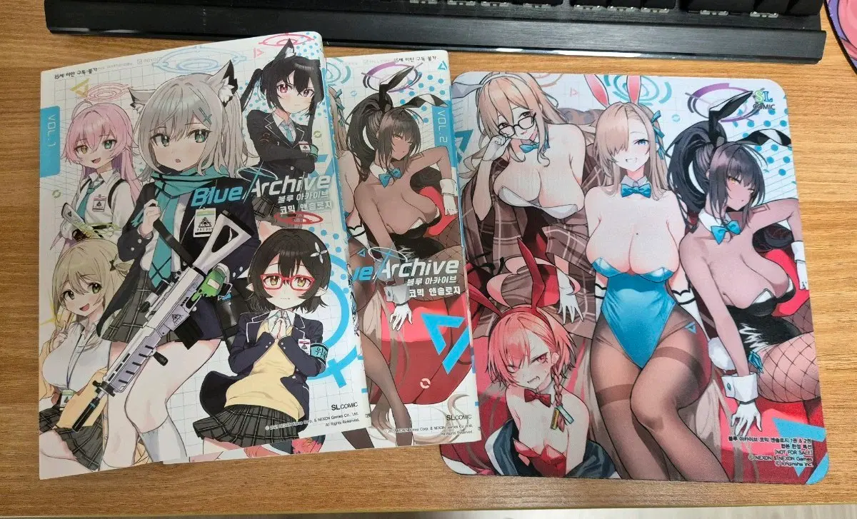 블루아카이브 만화책 앤솔로지 1&2권 + 초판 특전. 흥신소 68 업무일지 1권 + 초판특전 일괄 판매합니다