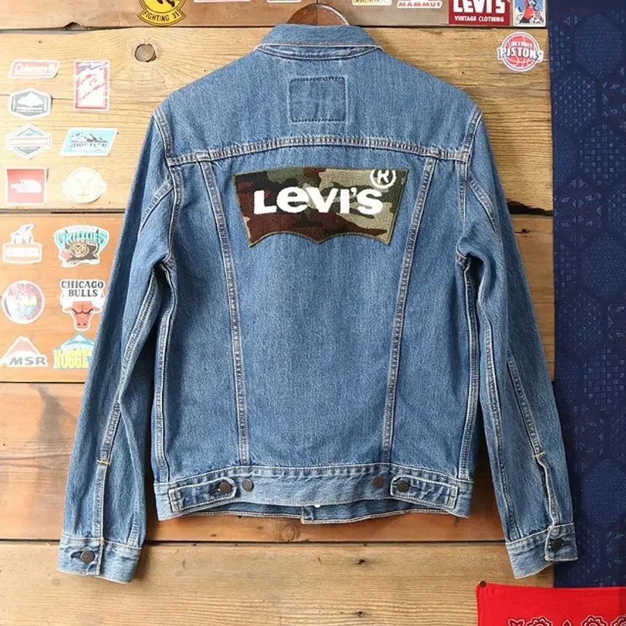 LEVIS 리바이스 카모패치 데님자켓