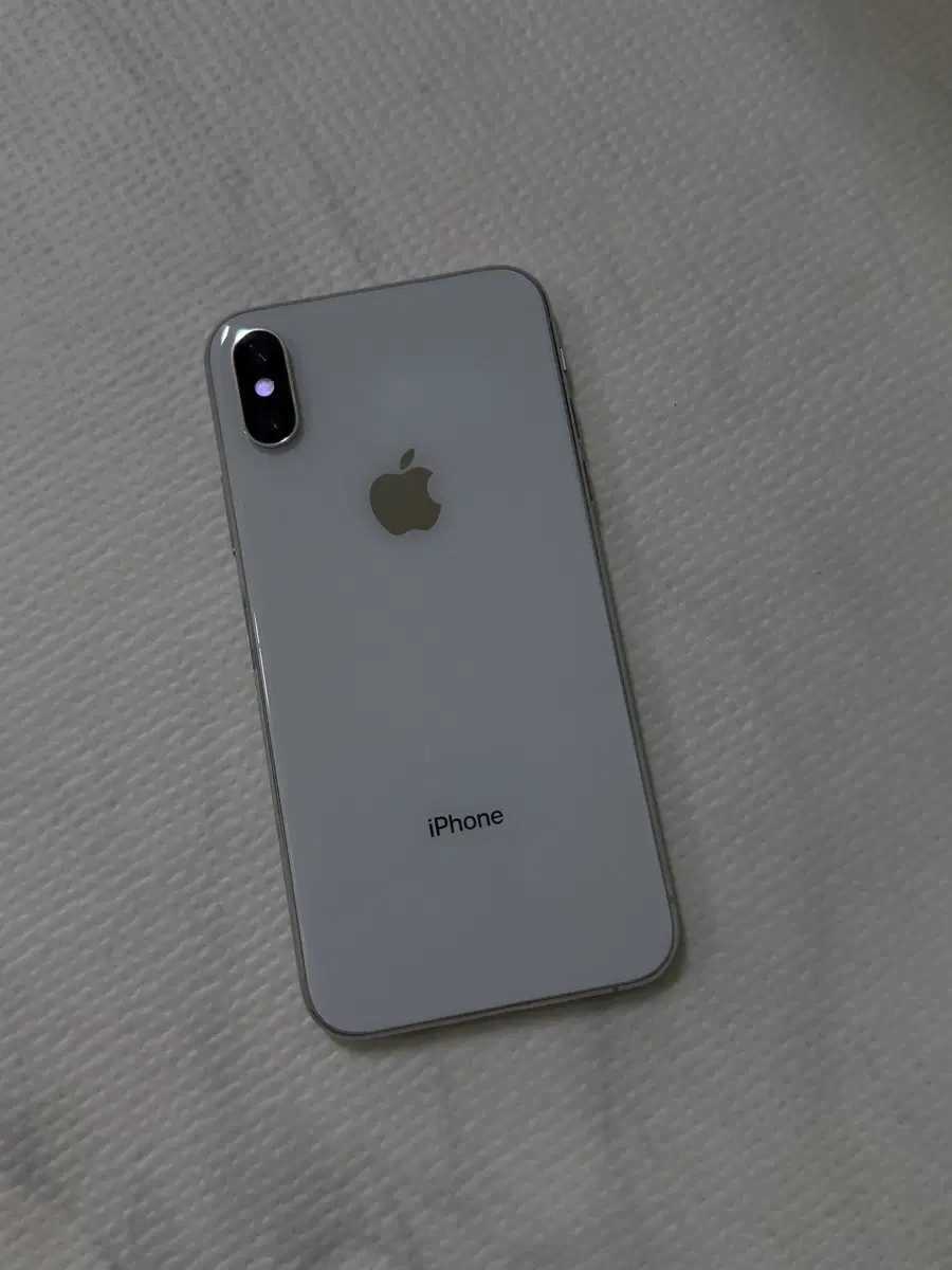 아이폰xs 64GB 판매합니다.