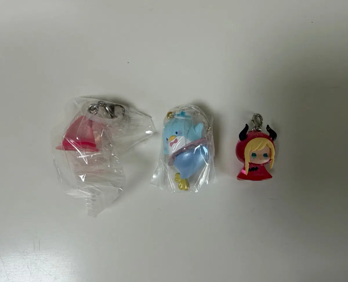 산리오, 홀로라이브, 레미 가챠