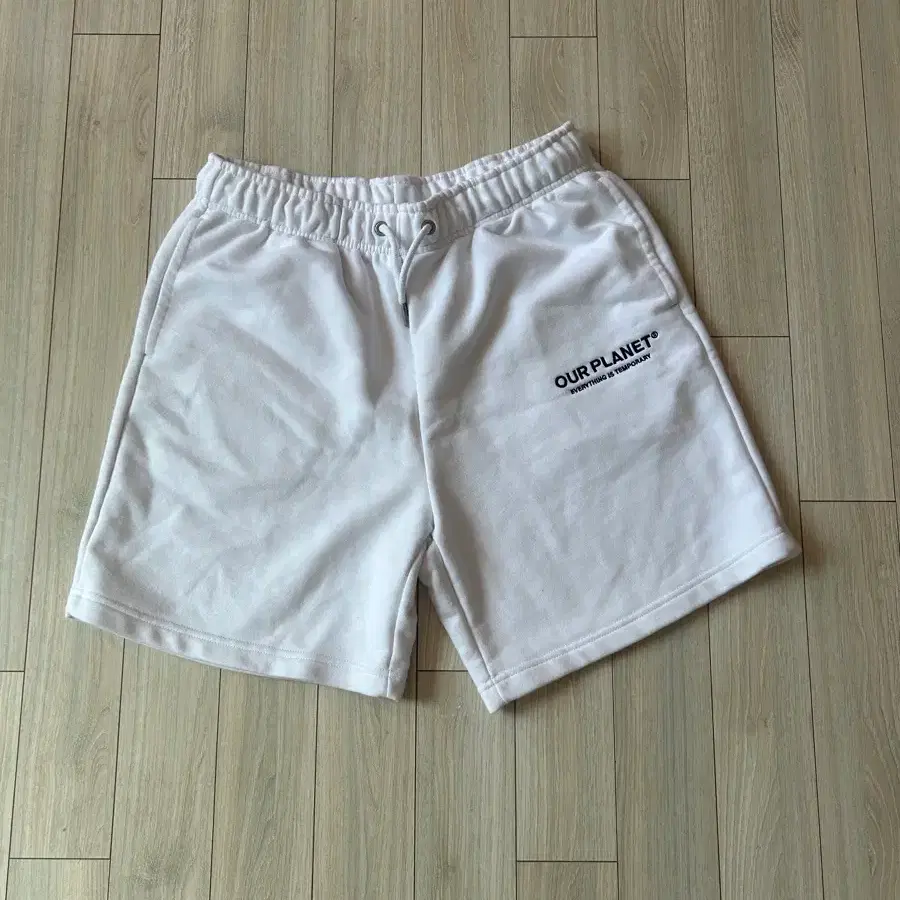 스파오 스웻팬츠 흰색