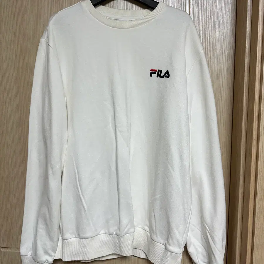 FILA 클래식 맨투맨 화이트 (L)