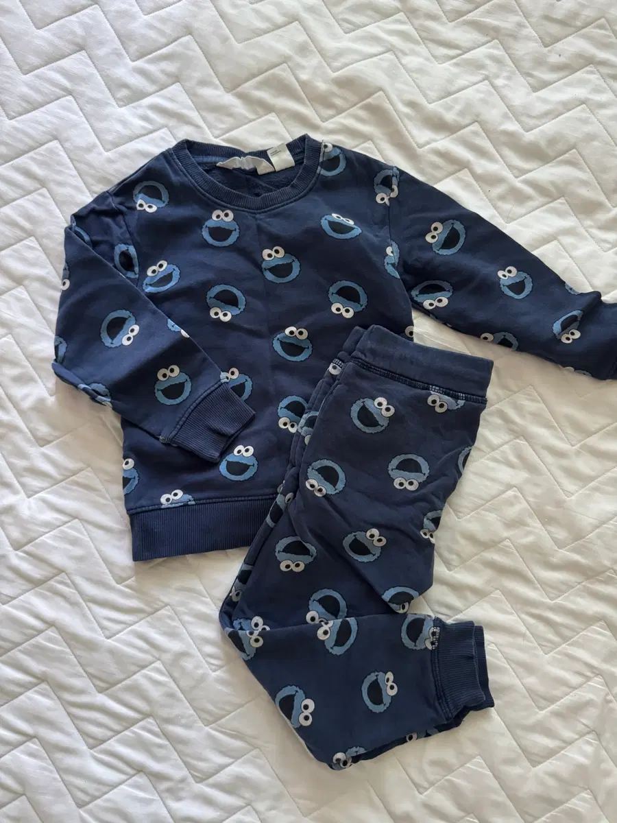 H&m 쿠키몬스터 아동복 세트 남색 110정도