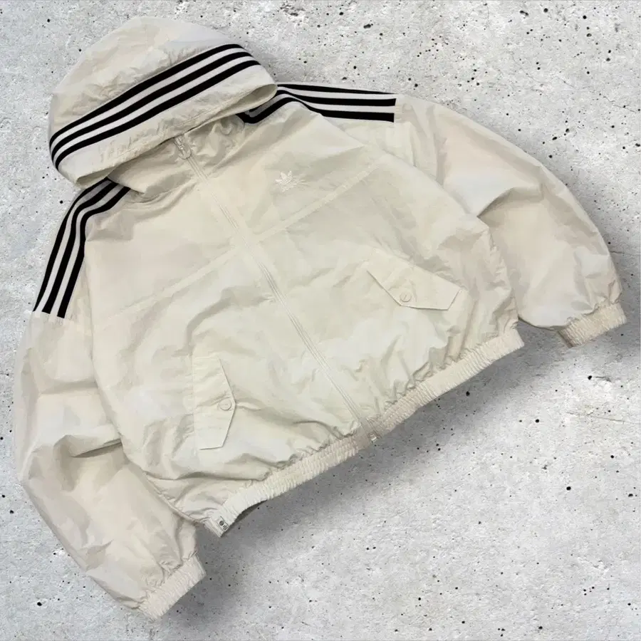 [L] 아디다스 아디컬러 윈드브레이커 빅로고 바람막이 F71