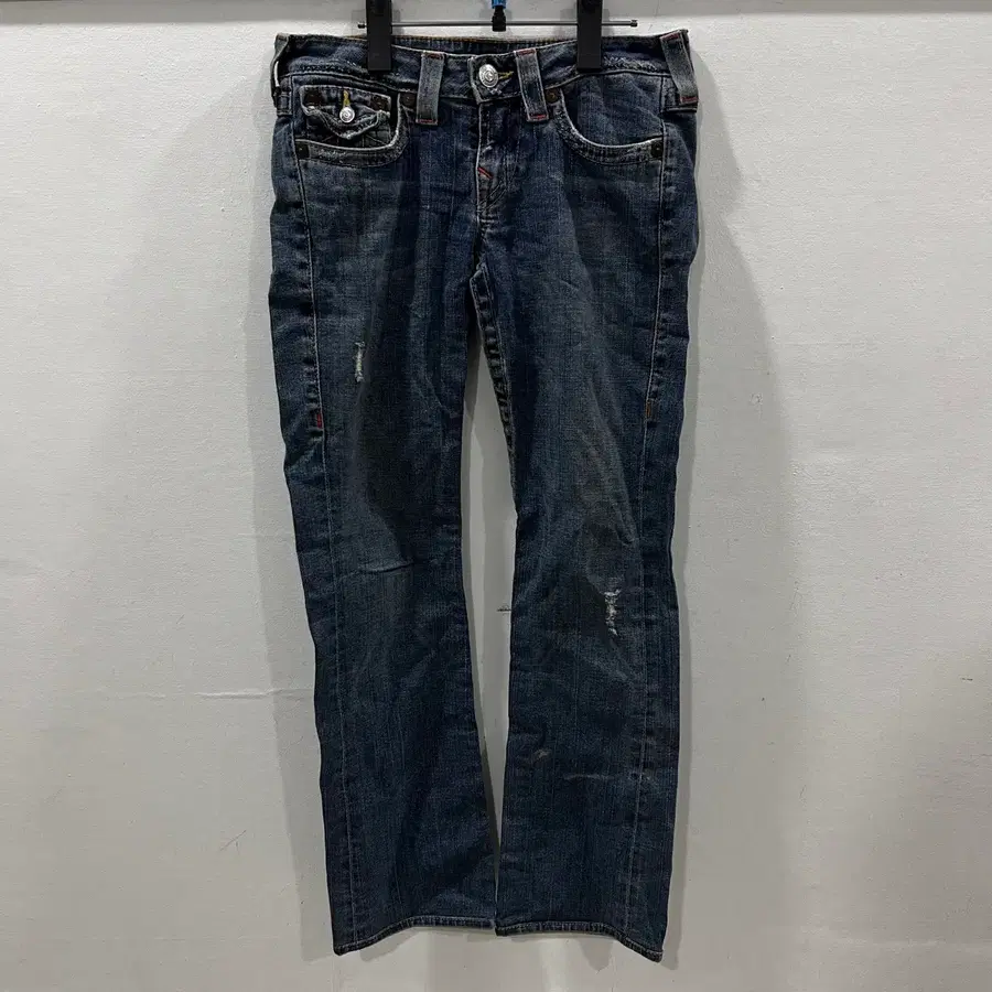 트루릴리전 세미 부츠컷 데님팬츠