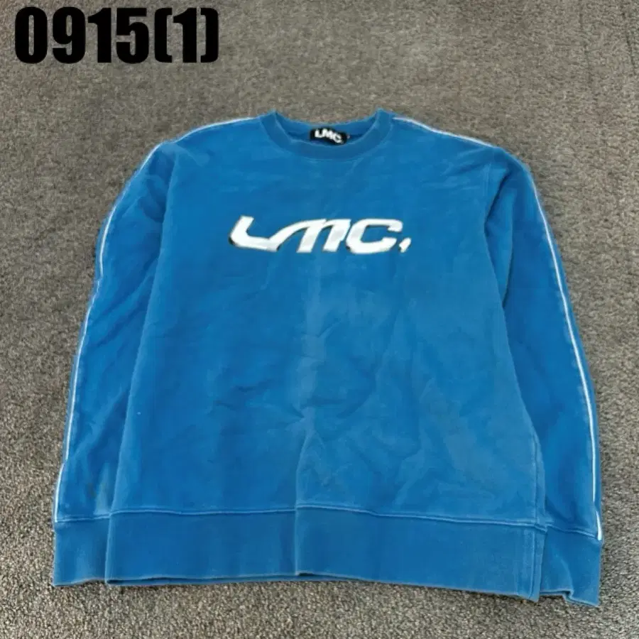 LMC 블루 맨투맨
