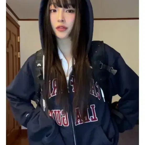 후아유 시그니처 패치 후드집업