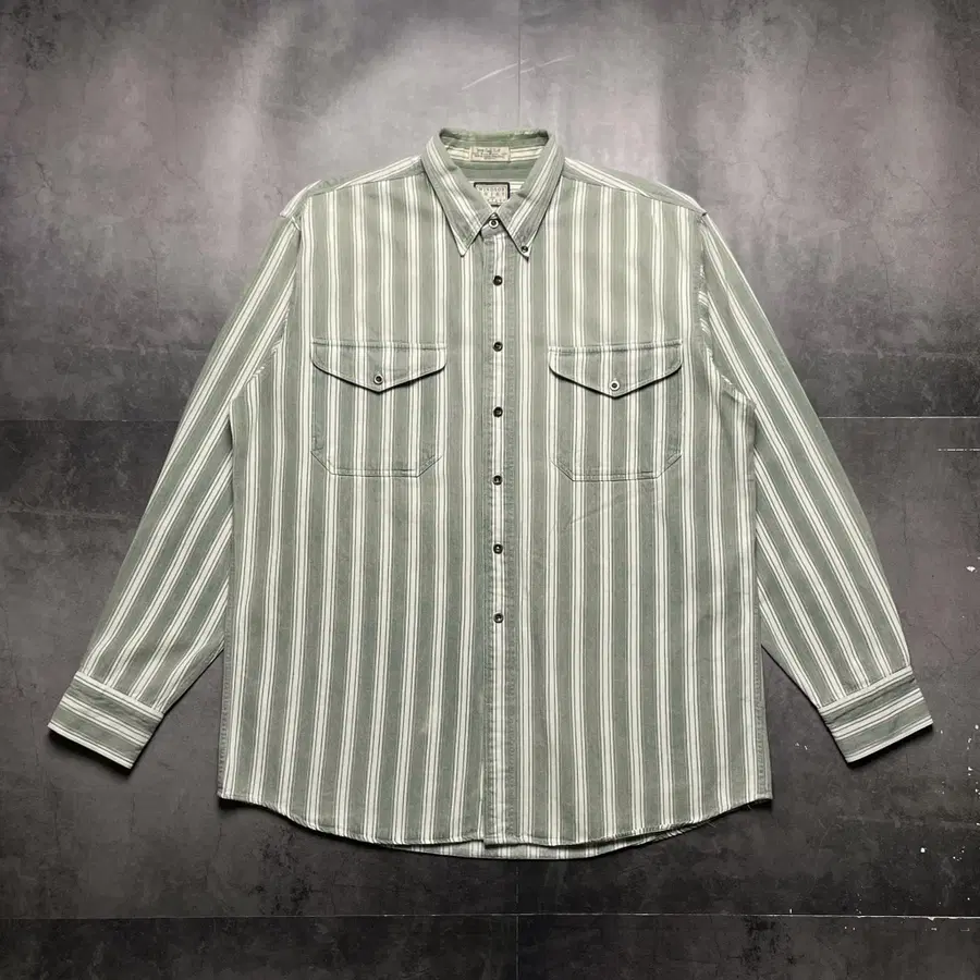 WINDSOR 플랩포켓 스트라이프 셔츠 A01528