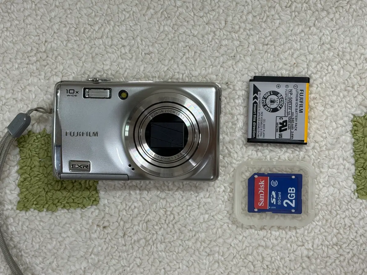 후지필름 파인픽스 f70exr