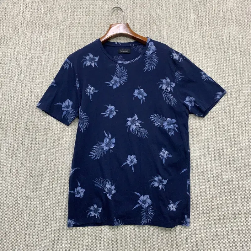 자라 ZARA 반팔티 L H05414