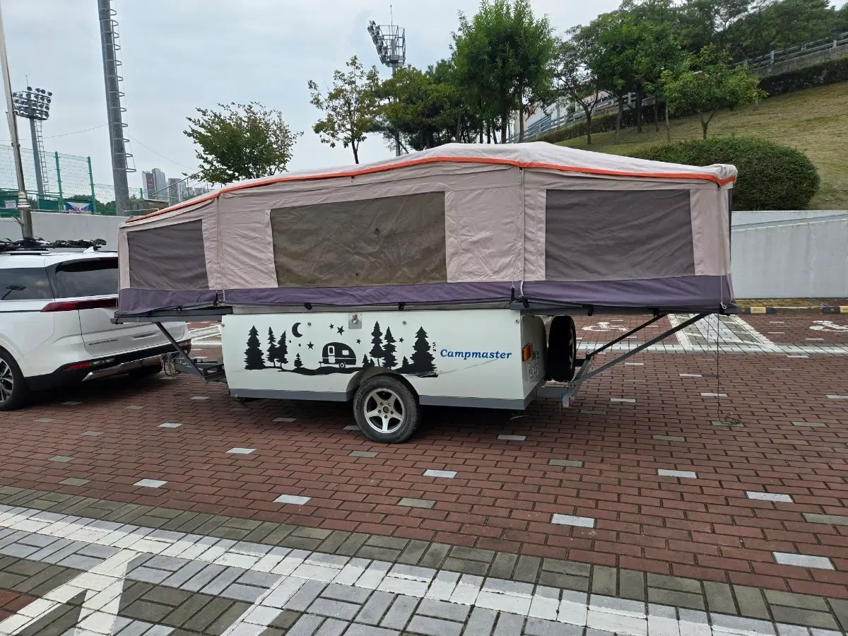 캠프마스터 P4 카라반 캠핑 트레일러