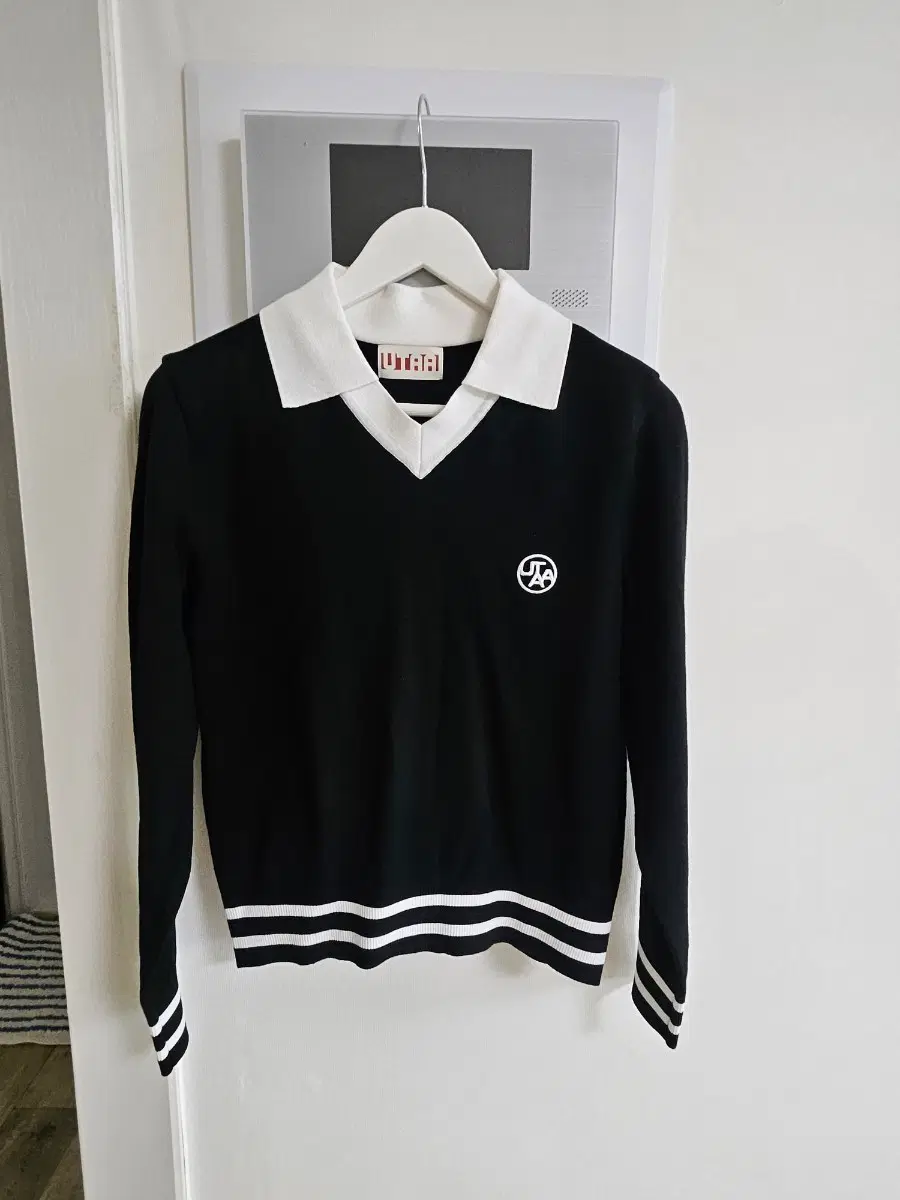 UTAA 니트 블랙 화이트 배색95
