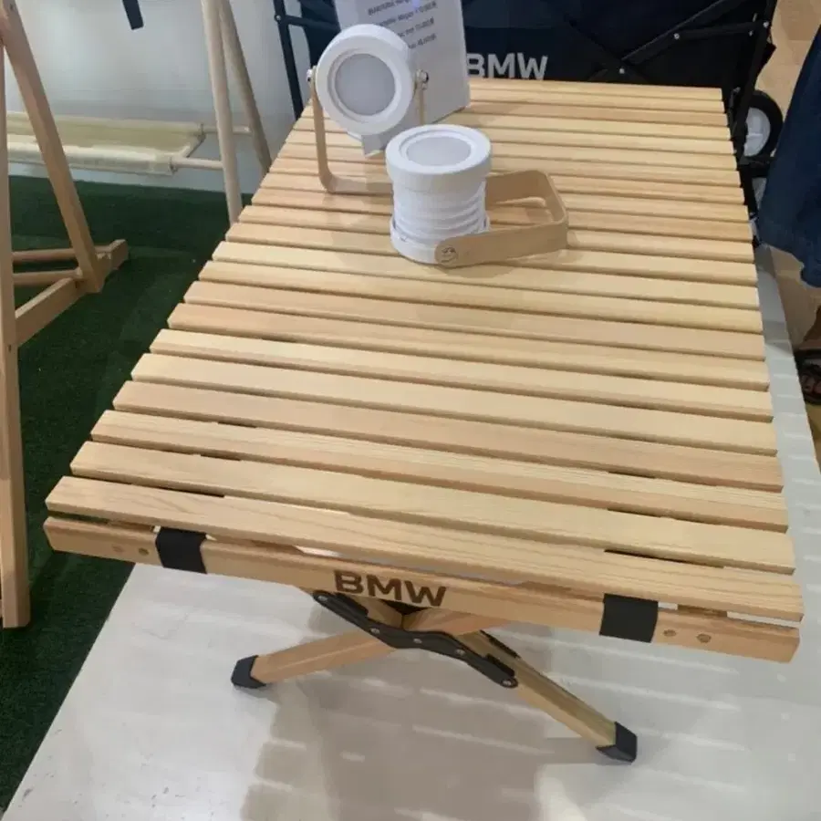 BMW 캠핑 우드 테이블