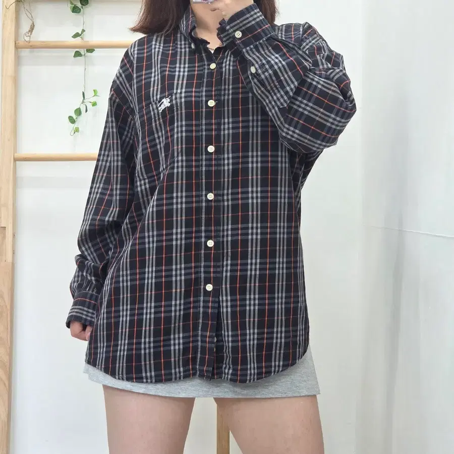 [100-105] 90s 버버리 구형 로고 자수 네이비 타탄 체크셔츠