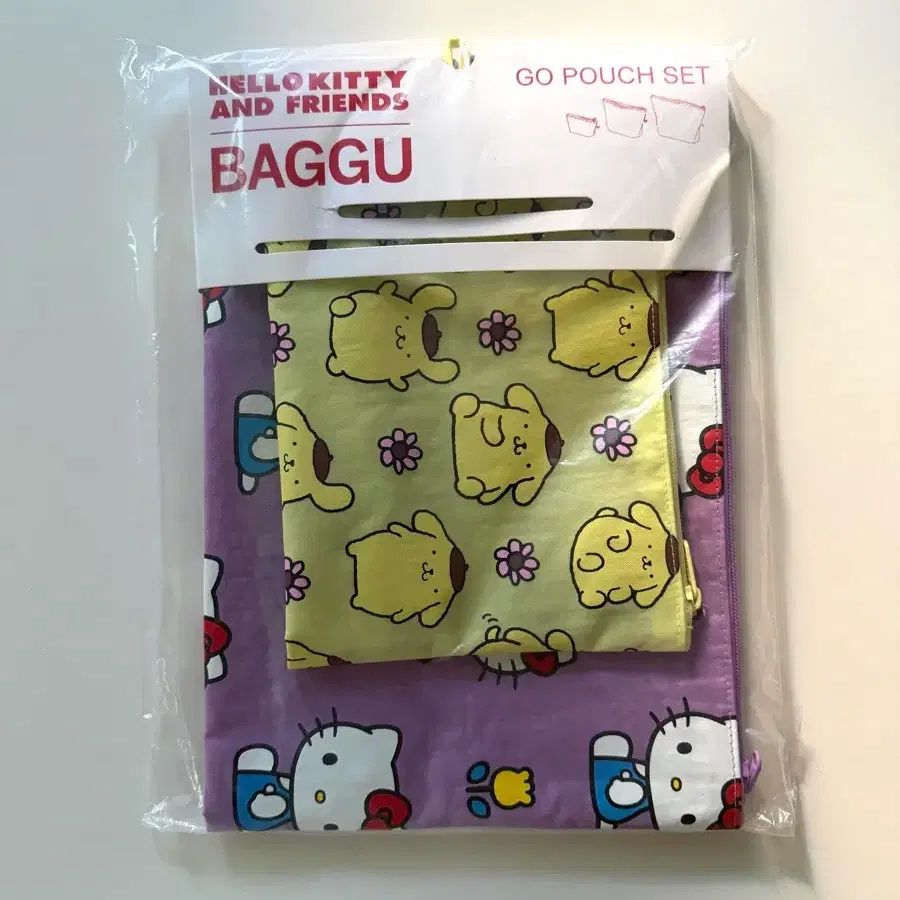 BAGGU 산리오 키티 고 파우치 세트 2개 일괄 새제품 바쿠