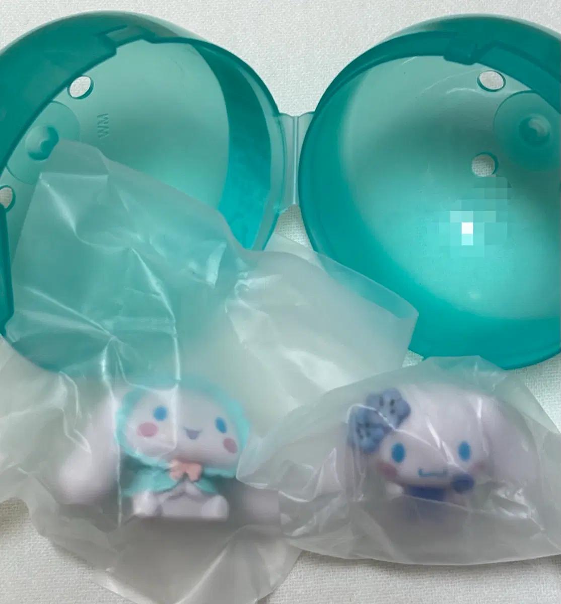 시나모롤 마이컬러 가챠 피규어 2종