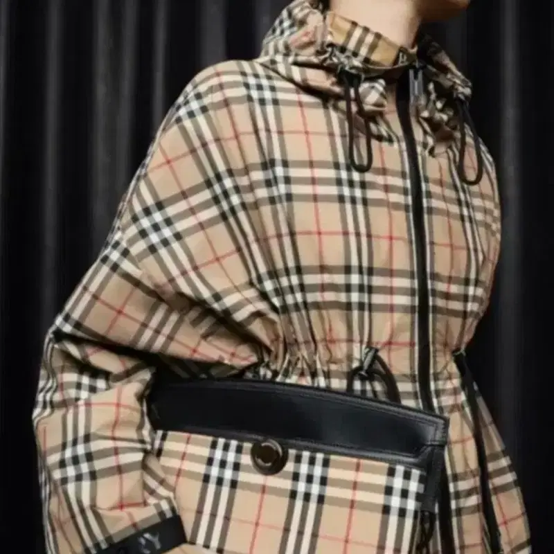 BURBERRY 버버리 바람막이 점퍼 정품.새상품