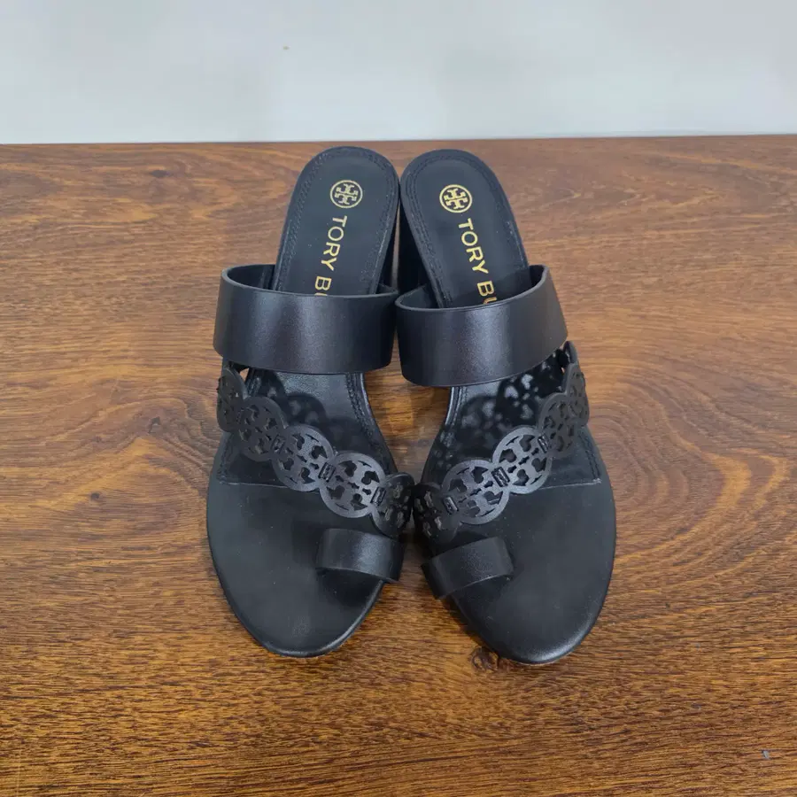 토리버치(Tory Burch) 타이니 밀러 힐 샌들 블랙 7반