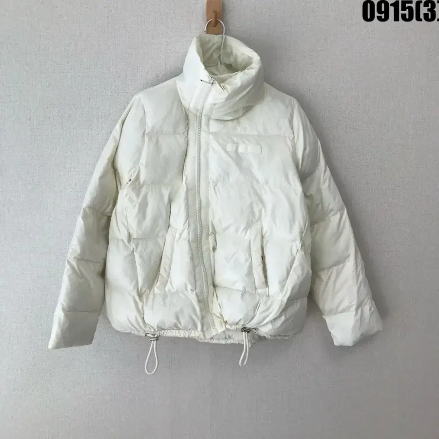 DENIM of VIRTUE 화이트 숏 패딩 점퍼 M