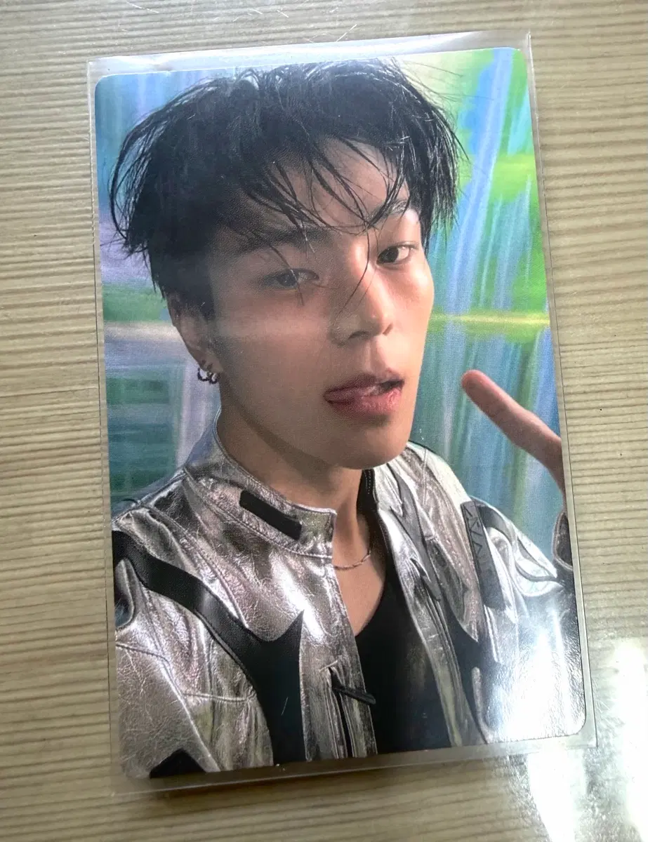 휘브 김준민 에스콰이어 포카