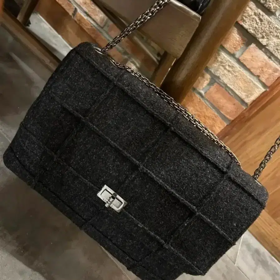 CHANEL 샤넬 트위드 시즌백 정품/급처,득템하세요