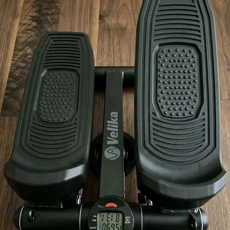 벨리카 스텝퍼 블랙