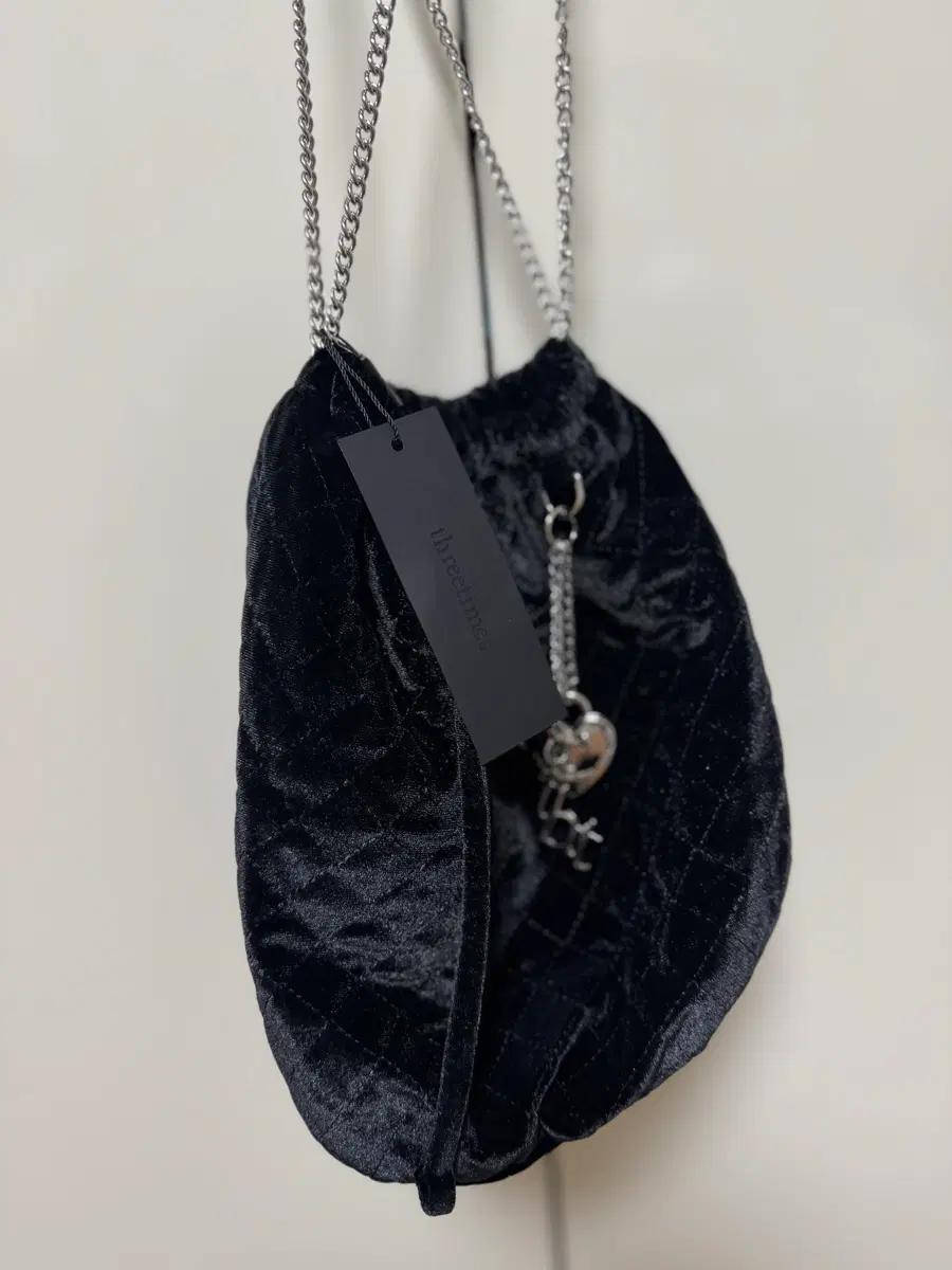 쓰리타임즈333 Waffle bucket bag 블랙
