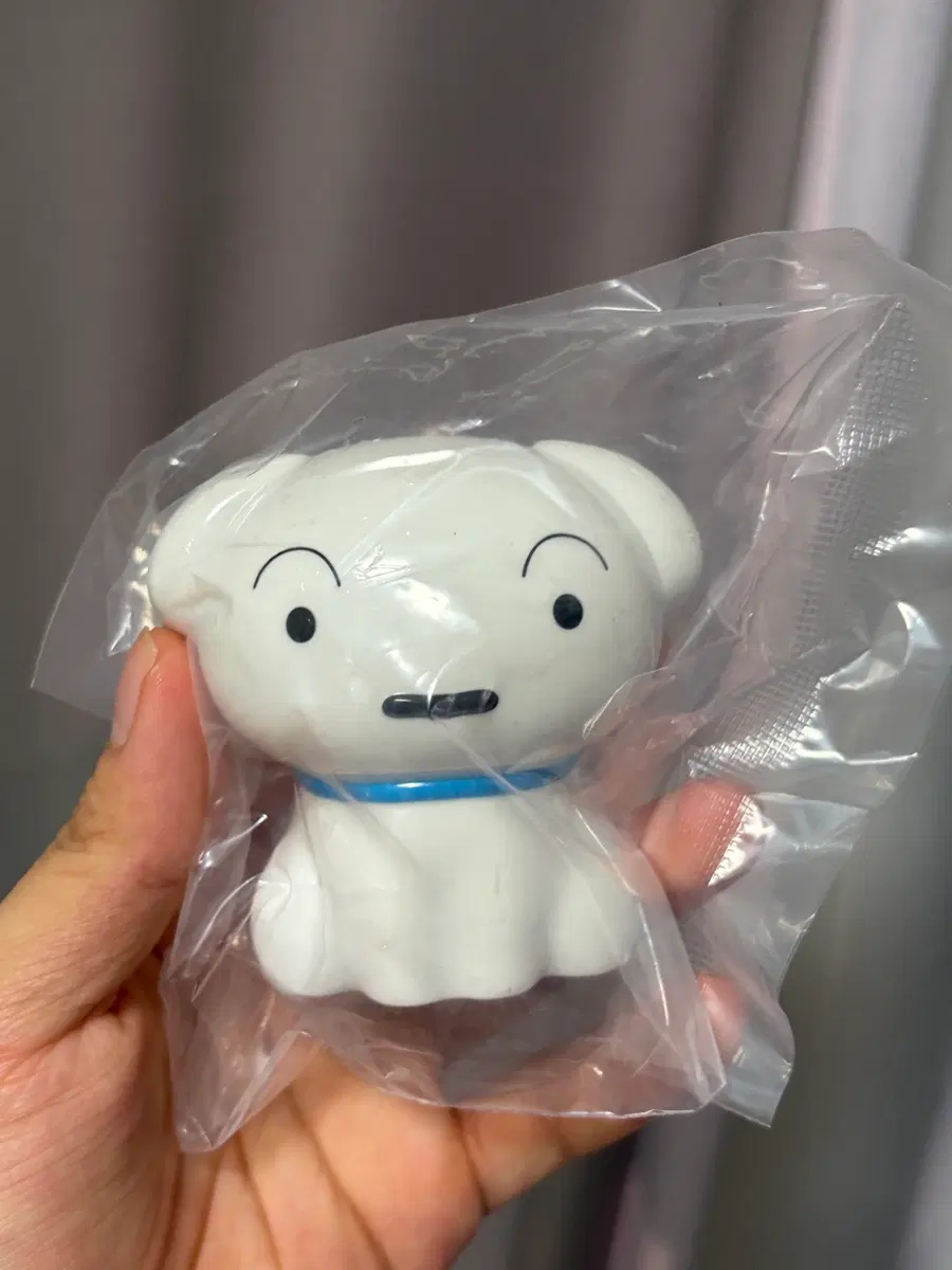 짱구 흰둥이 저금동 가챠 택포 0.8